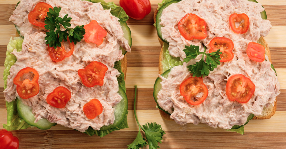BRUNSWICK® TUNA OPEN-FACE SANDWICHES